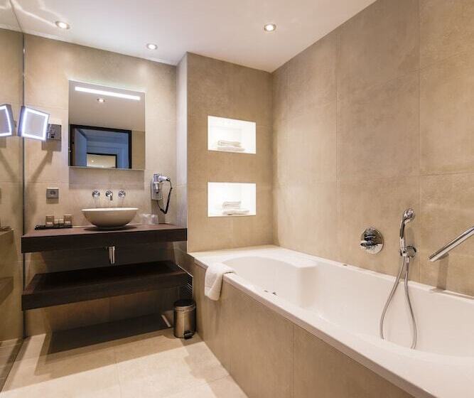 Номер Superior, Van Der Valk Hotel Oostzaan   Amsterdam
