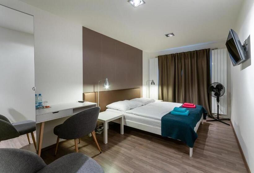 شقة غرفتين, Vv Hotel & Apartments