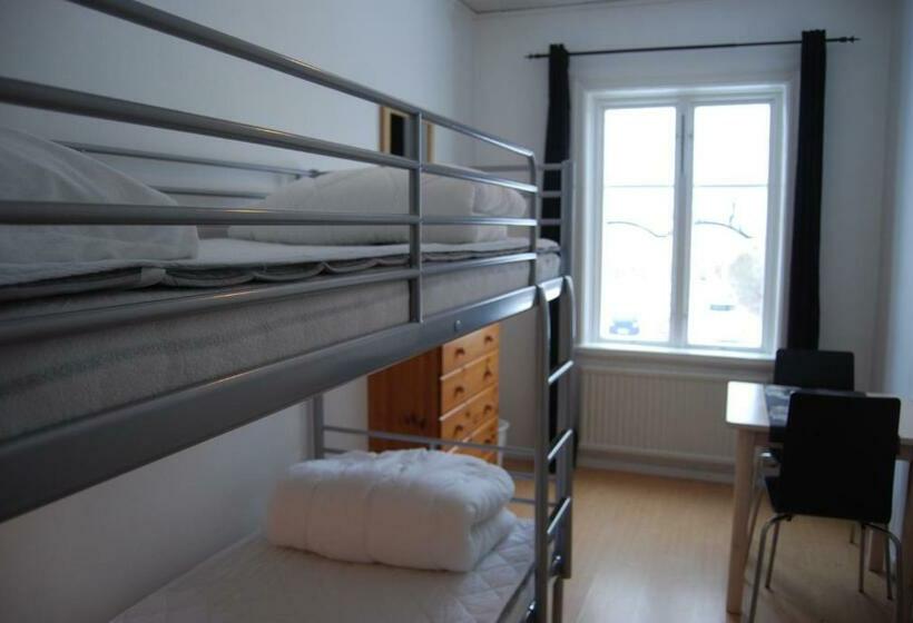 标准四人间共用浴室, Wisby Jernvag Hostel