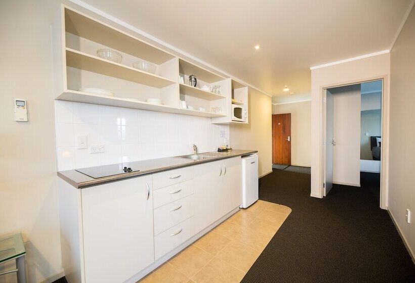 Люкс Премиум, Ashbrook Motel Taupo