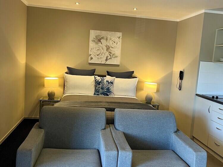 Люкс Премиум, Ashbrook Motel Taupo
