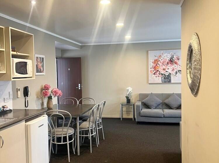 Люкс Premium 2 Спальни, Ashbrook Motel Taupo