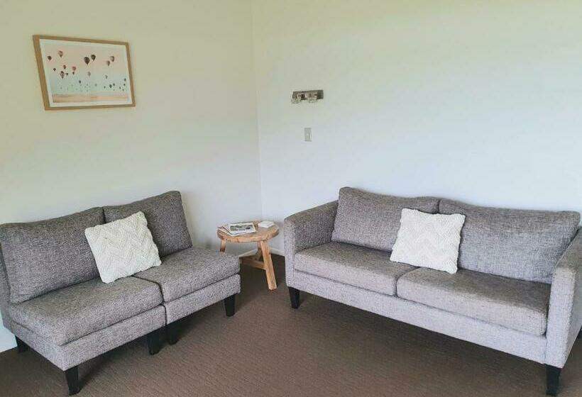 Апартаменты 2 Спальни Вид на Море, Bay Vista Waterfront Motel