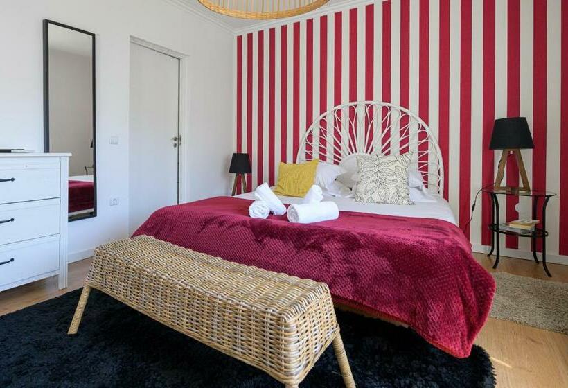 발코니가 있는 스위트, Casa Das Hortensias  Charming Guest House
