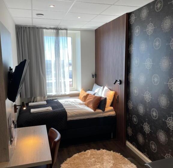 اتاق پایه با سرویس بهداشتی مشترک, Dream  Luxury Hostel