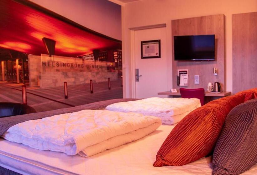 اتاق استاندارد با سرویس بهداشتی مشترک, Dream  Luxury Hostel