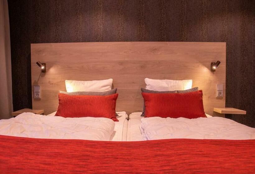 اتاق استاندارد با سرویس بهداشتی مشترک, Dream  Luxury Hostel