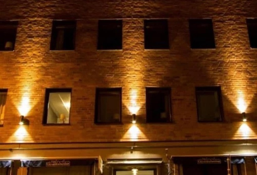 اتاق استاندارد با سرویس بهداشتی مشترک, Dream  Luxury Hostel