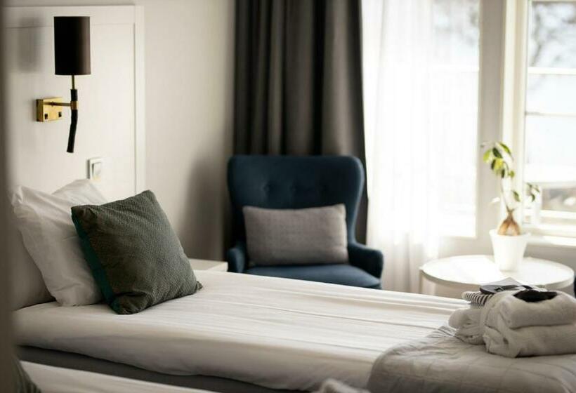 Номер Стандарт, Gränsö Slott Hotel & Spa