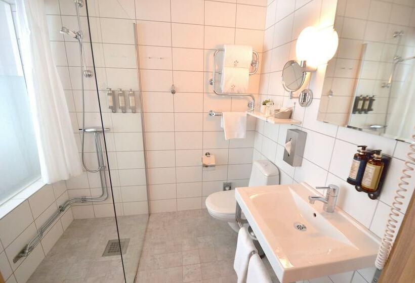 Номер Стандарт, Gränsö Slott Hotel & Spa