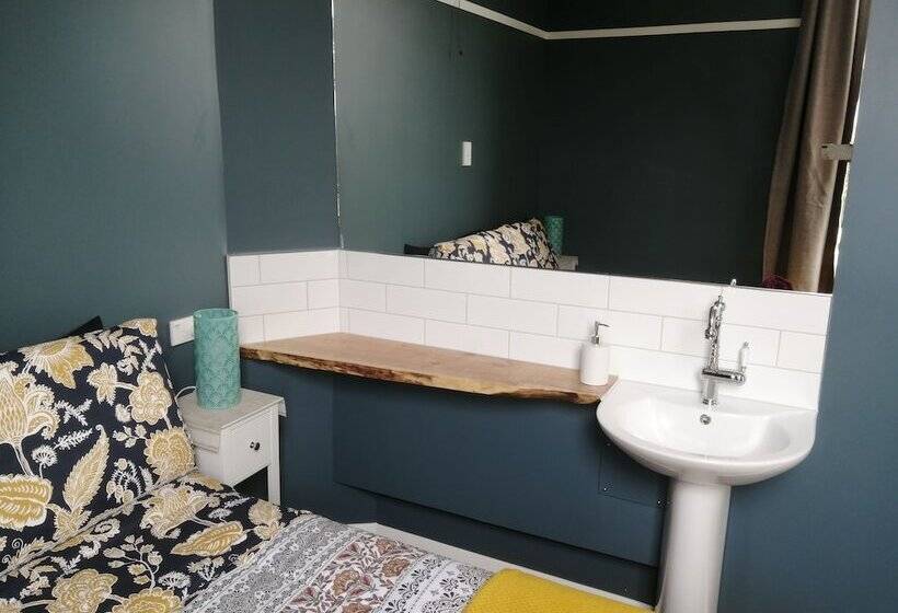 Номер Стандарт, The Duke Hostel