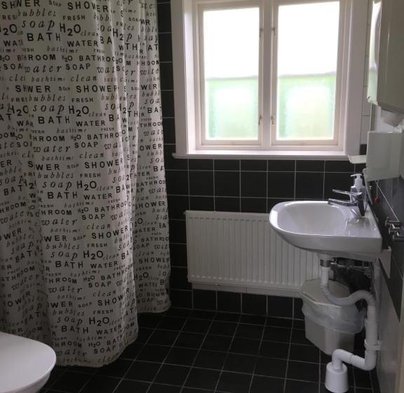 Семейный Номер, Vadstena Vandrarhem Hostel