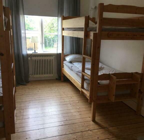 Номер Стандарт Четырехместный Совместный Санузел, Vadstena Vandrarhem Hostel