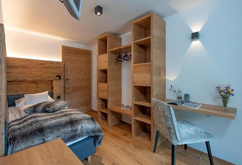 חדר סטנדרט יחיד, Berghotel Tgantieni