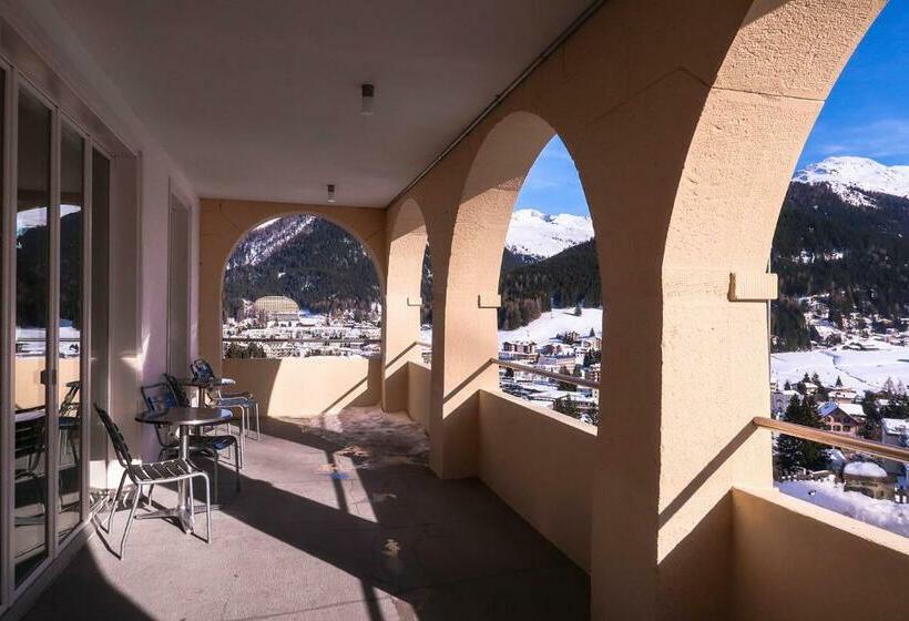四人标准间, Davos Youth Hostel