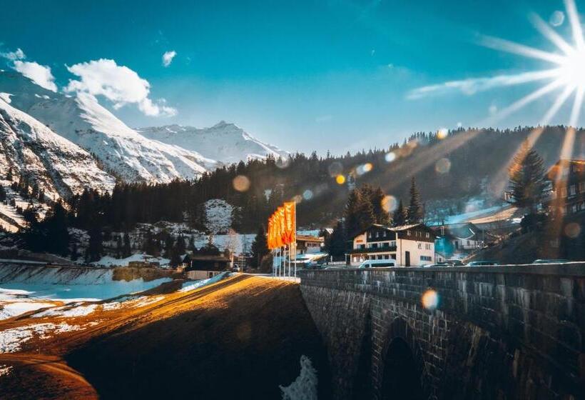 Четырехместный Номер Стандарт, Cresta Sedrun
