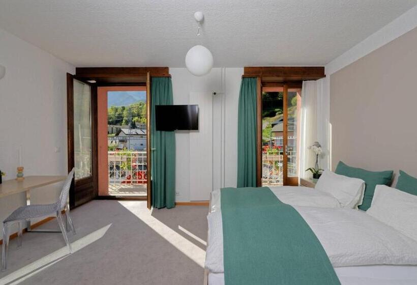 Номер Стандарт Вид на Горы, Hôtel Terminus