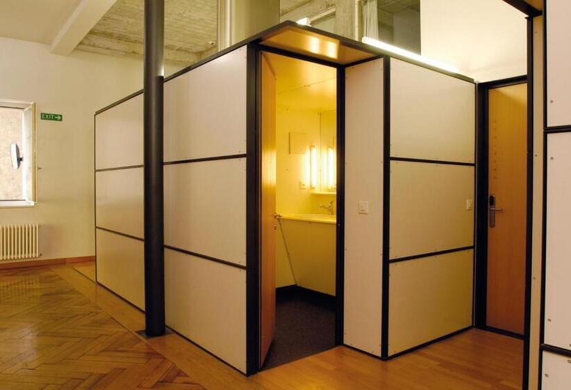 スタンダードシングルルーム, Solothurn Youth Hostel