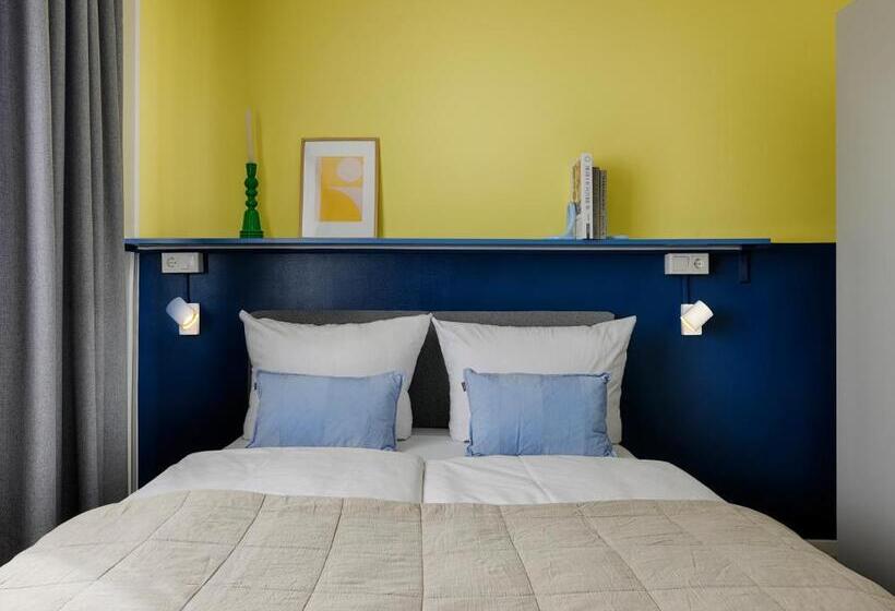 Номер Стандарт, Maxaparthotel By Homekeepers