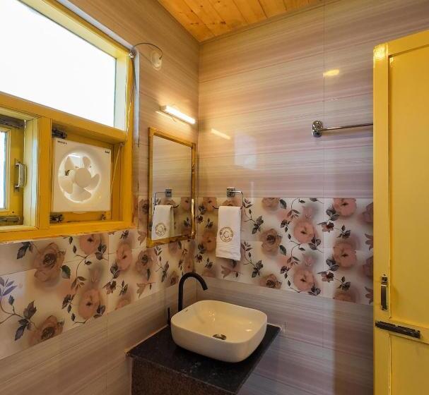 스탠다드 룸, Goroomgo Ghar Bar Boutique Stay Himachal Pradesh   Luxury Room & Mountain View