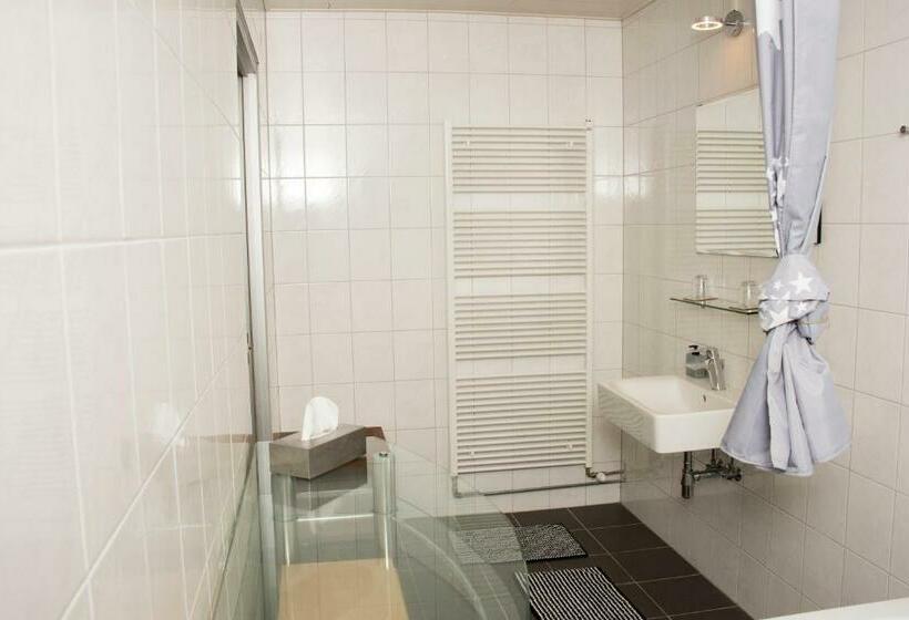 스탠다드 룸, B & B Leudal