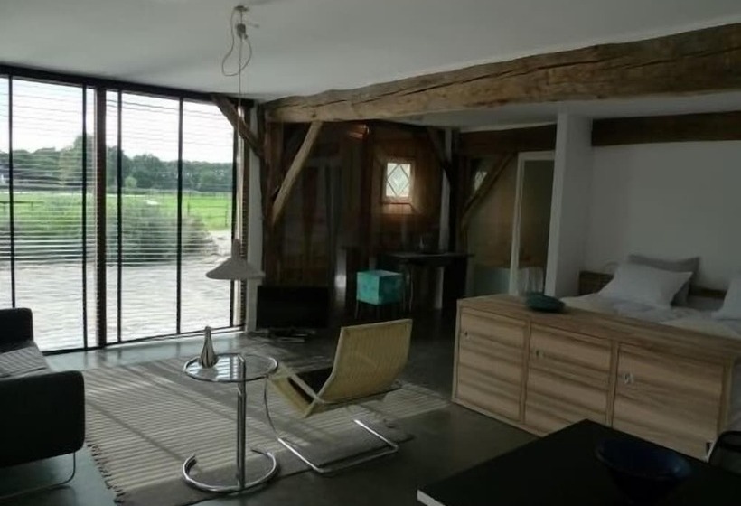 סוויטה דלוקס, De Vijf Suites