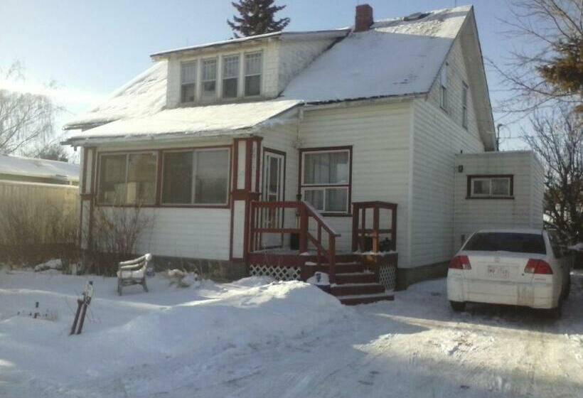 Номер Deluxe, Nisku Guest House