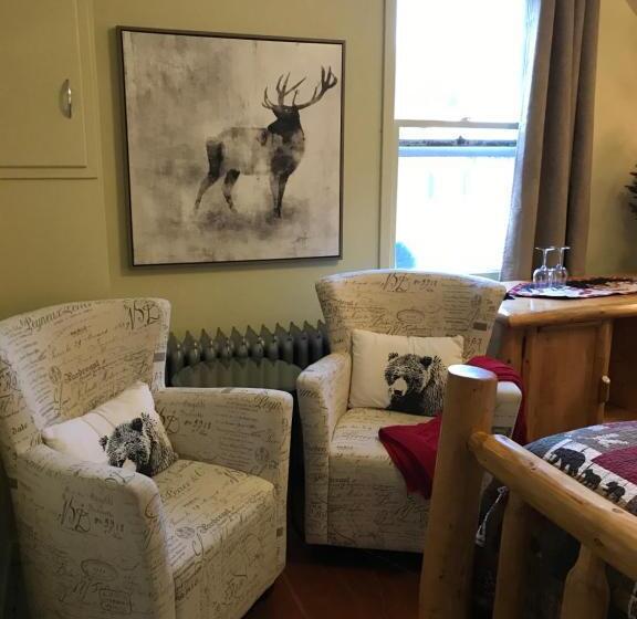 标准间带山景, Holiday Lodge Bed And Breakfast