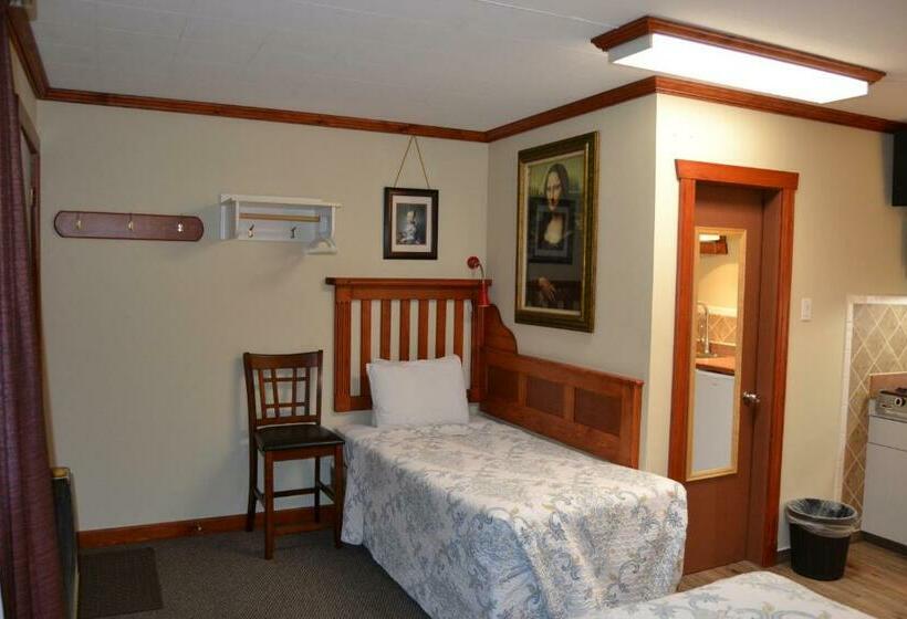 Quarto Familiar, North Star Motel