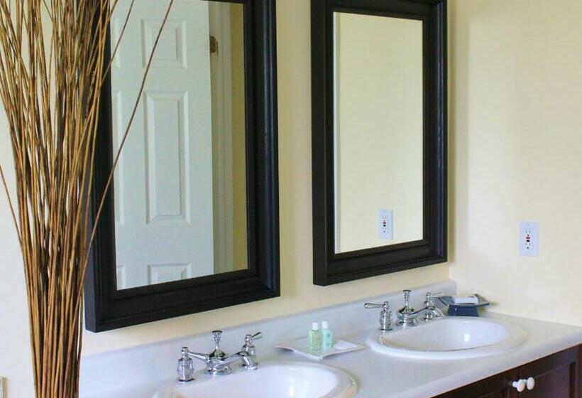 جناح مزود بجاكوزى, Highlands Four Season Resort