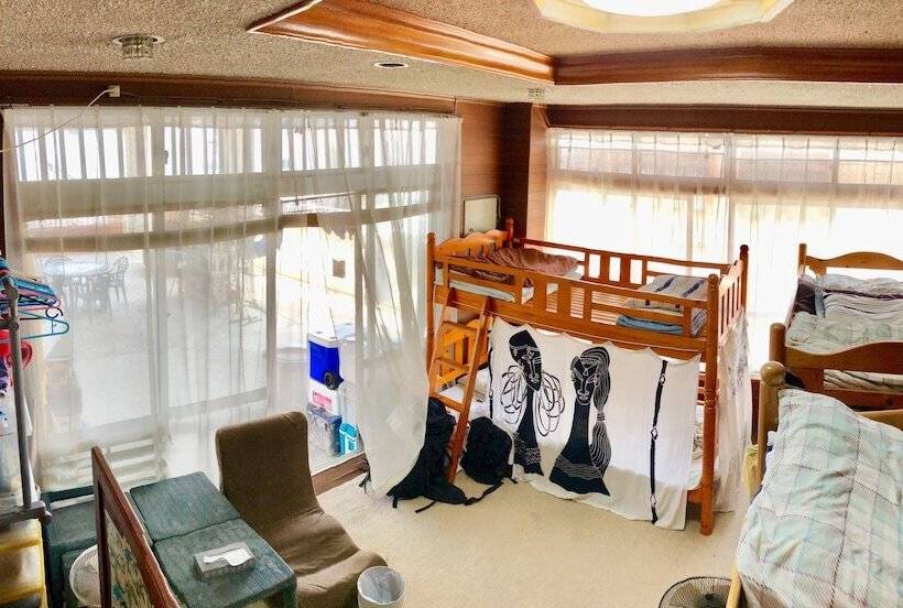 공동 객실, Hostel Yadoari