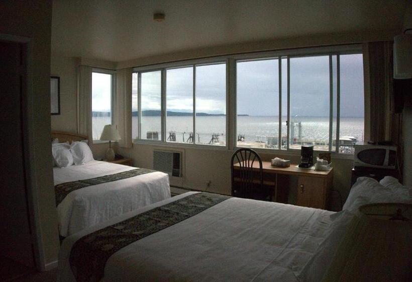 Quarto Quádruplo Estandar Vista Mar, Marine Inn