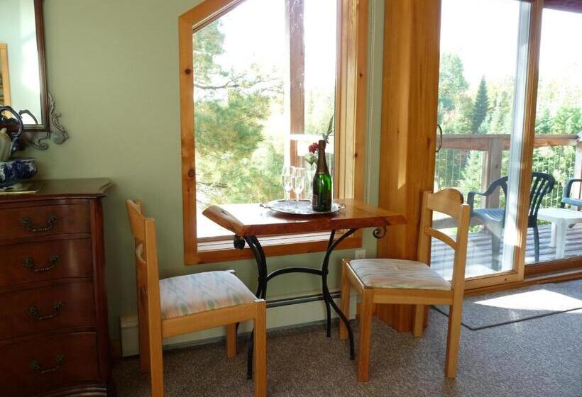 Люкс, Sunny Rock Bed & Breakfast