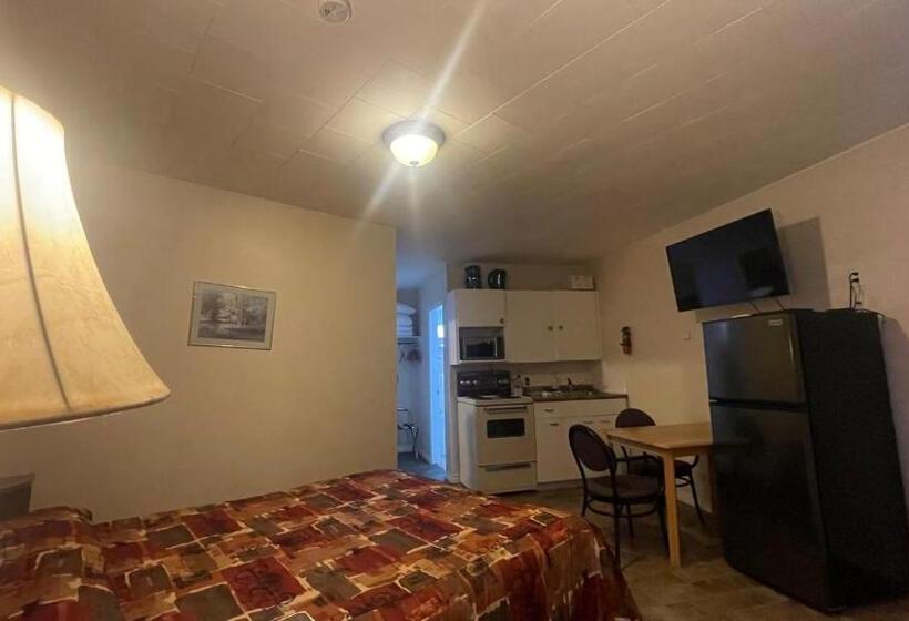 标准间, Travellers Motel