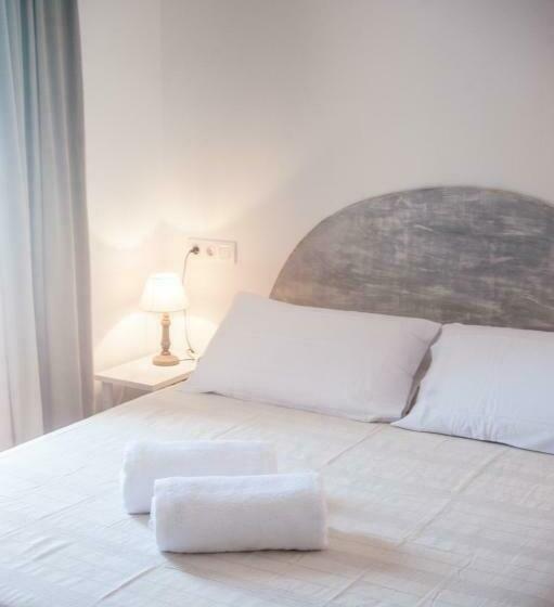 Номер Стандарт с Террасой, Hostal Bon Sol