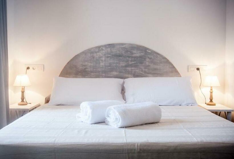 Номер Стандарт с Террасой, Hostal Bon Sol