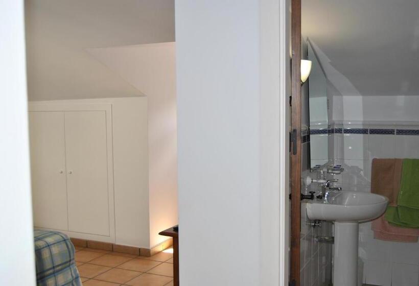 Полулюкс, Hostal Rural Amador