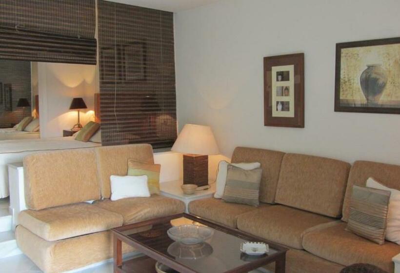 Студия Стандарт, Miraflores Resort