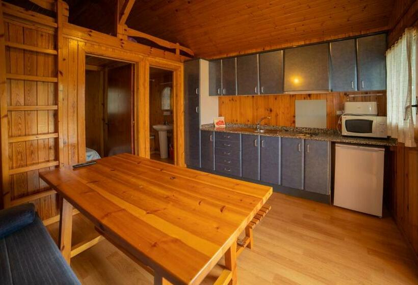 Бунгало Стандарт, Camping Gironella