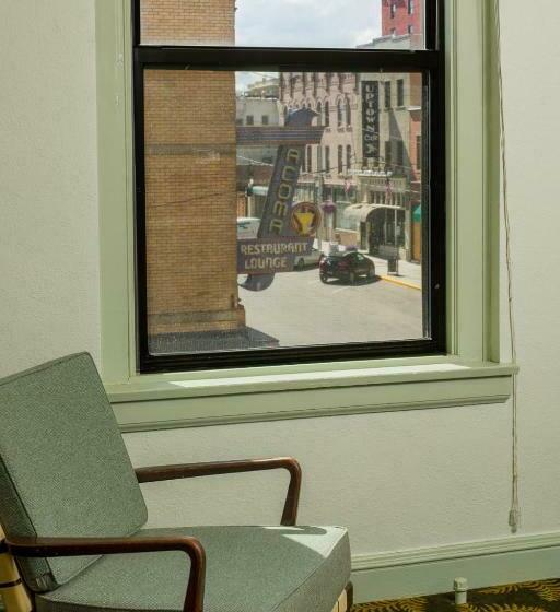 جناح, Finlen Hotel And Motor Inn