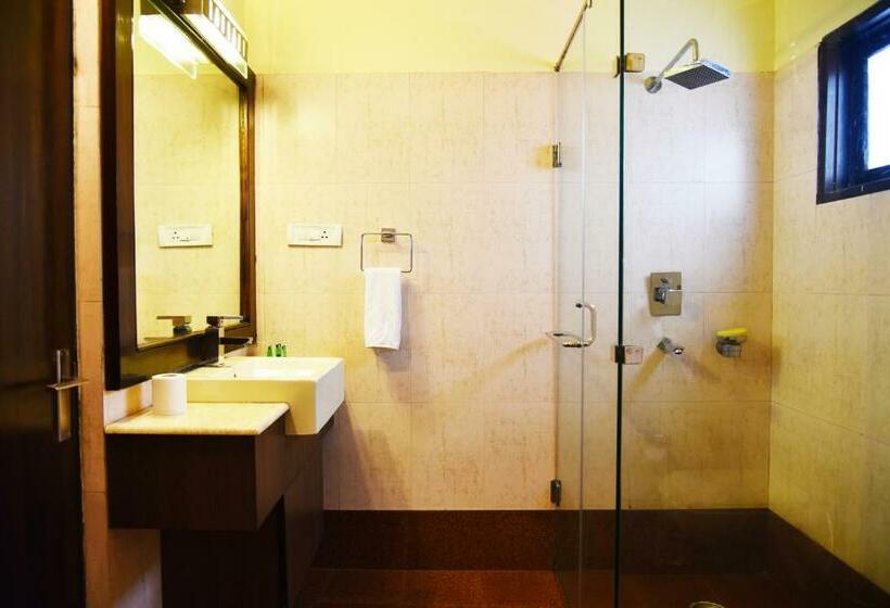 디럭스 룸, Indraprastha Resort Dalhousie