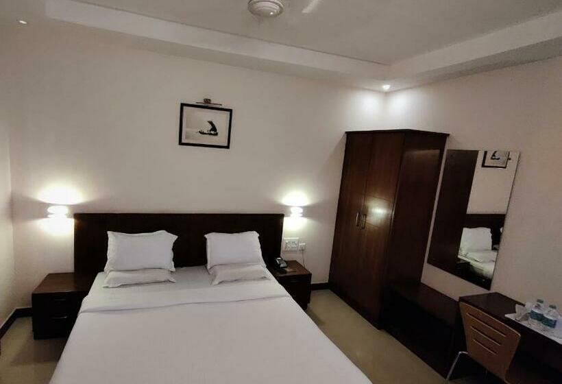 Номер Superior, Metro Plaza Hotel By Rak Rooms, Mangaluru