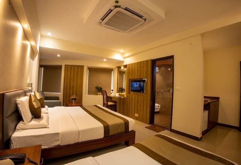 Номер Deluxe, Metro Plaza Hotel By Rak Rooms, Mangaluru