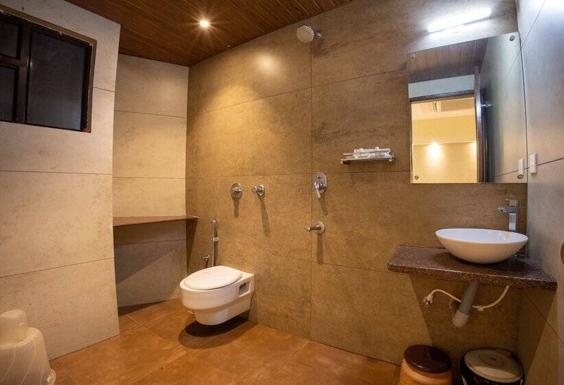 Номер Deluxe, Metro Plaza Hotel By Rak Rooms, Mangaluru