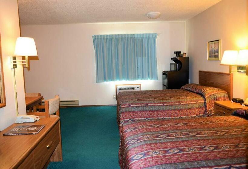 Номер Стандарт Трехместный, Country Inn Libby
