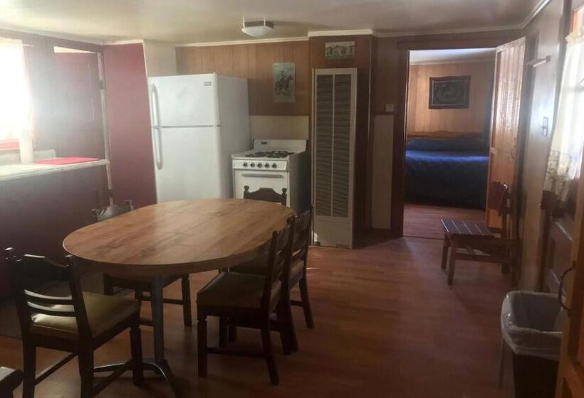 Хижина, Elkhorn Lodge