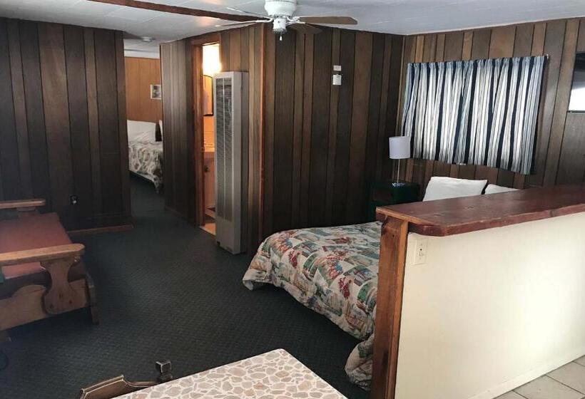 Хижина, Elkhorn Lodge