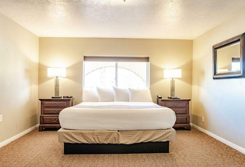 Люкс Кровать Кинг, Mountain Ridge Cabins & Lodging Between Bryce And Zion National Park
