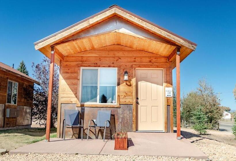 Номер Стандарт Кровать Кинг Адаптированный для Инвалидов, Mountain Ridge Cabins & Lodging Between Bryce And Zion National Park