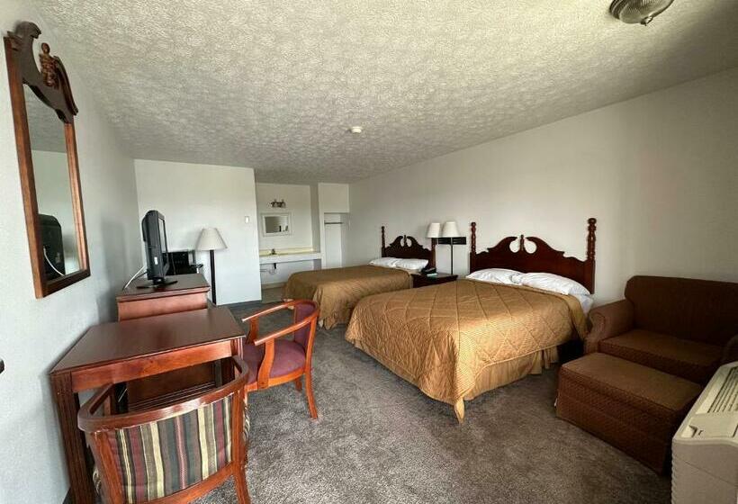 带2个双人床的标准工作室, Rodeway Inn